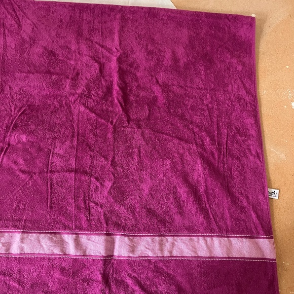 NEW HERMÈS YACHTING BEACH TOWEL - Picture 10 of 16